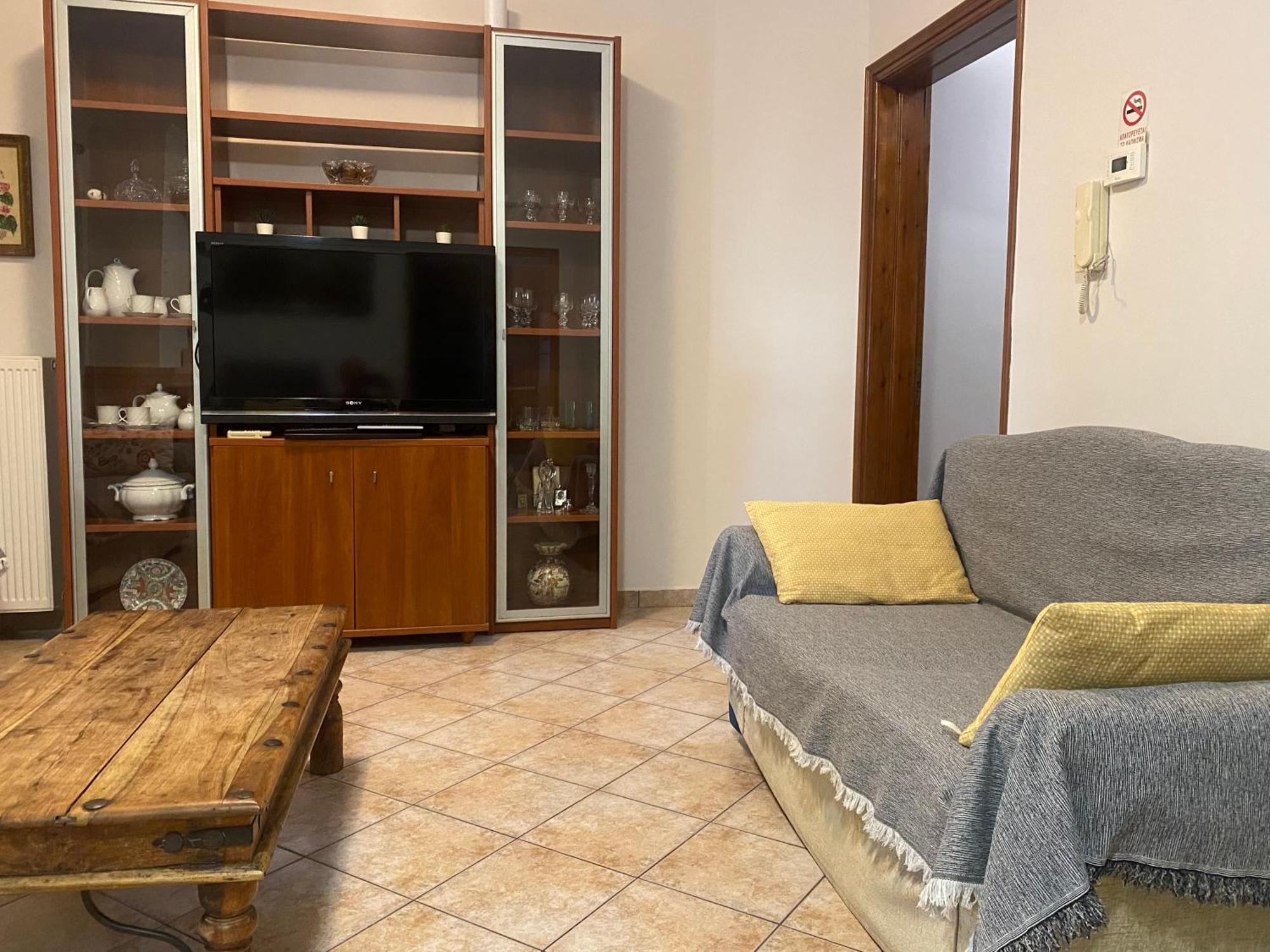 Cozy & Quiet City Apartment Trikala  Luaran gambar