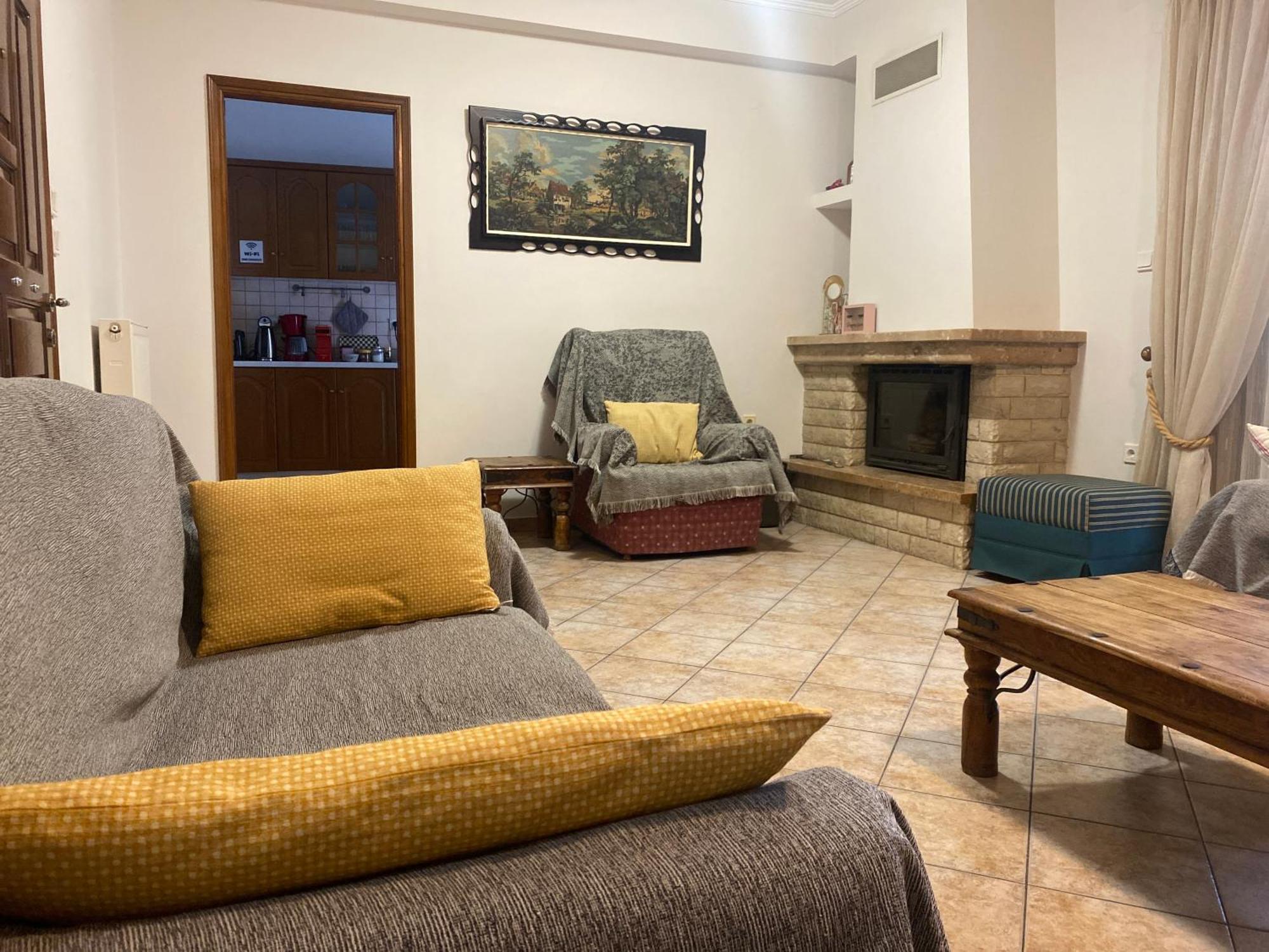 Cozy & Quiet City Apartment Trikala  Luaran gambar