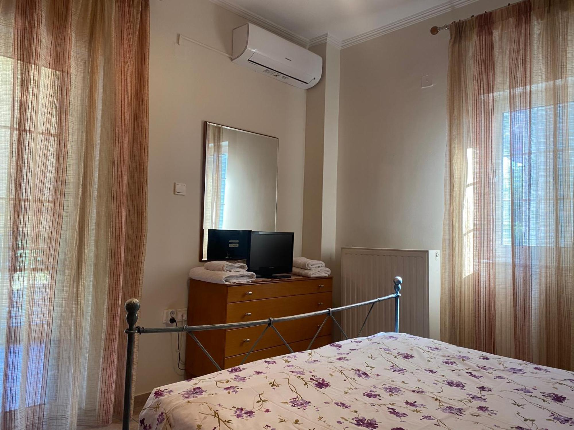 Cozy & Quiet City Apartment Trikala  Luaran gambar