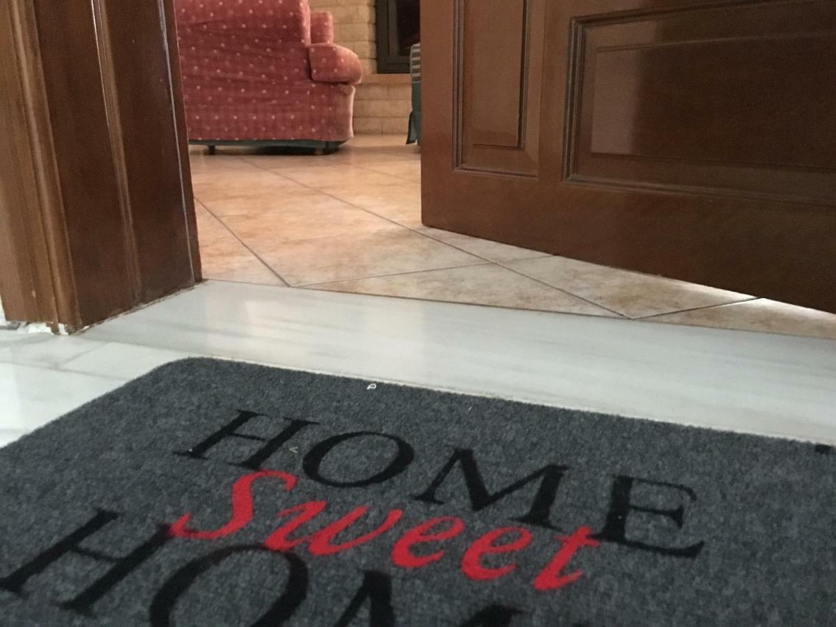 Cozy & Quiet City Apartment Trikala  Luaran gambar