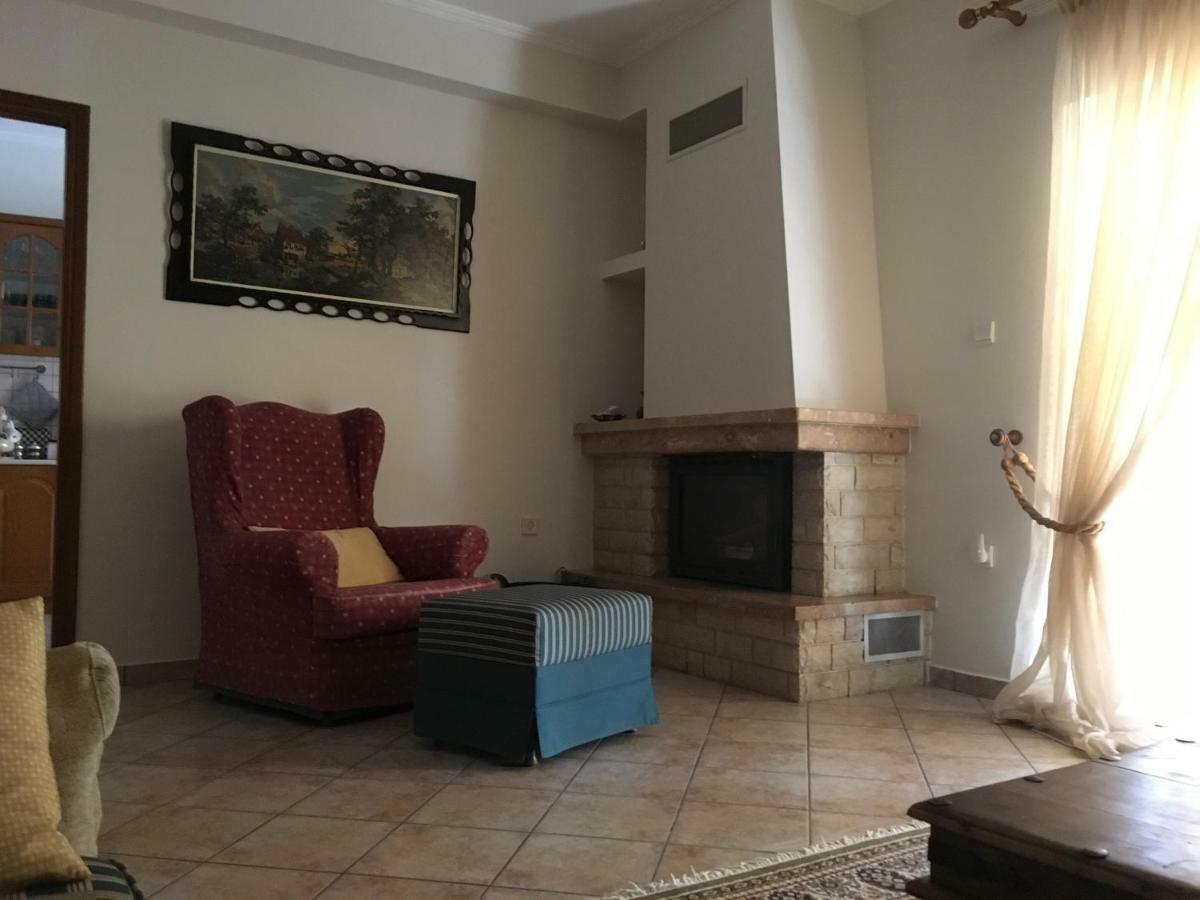 Cozy & Quiet City Apartment Trikala  Luaran gambar